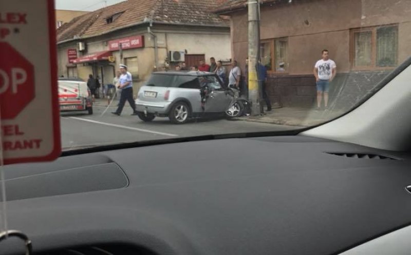 Accident pe Traian Vuia. Sensul spre aeroportul Cluj, blocat