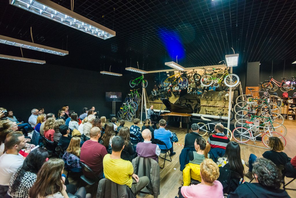Ai un loc neconvenţional? Poţi găzdui un concert de pian