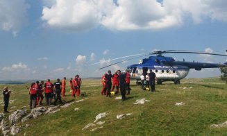 Exerciţii de salvare cu elicopterul în zona de munte, la Cluj.