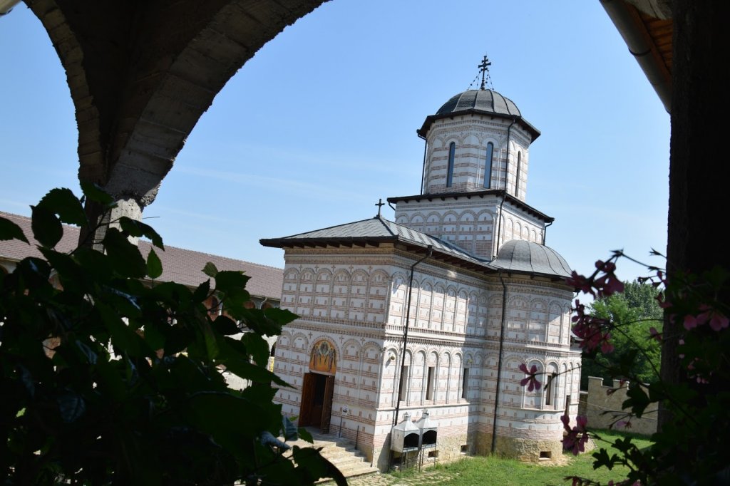 Clujenii, invitaţi la sfinţirea Bisericii „Schimbarea la Față” din Cluj-Napoca şi a Mănăstirii Mihai Vodă din Turda