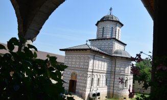 Clujenii, invitaţi la sfinţirea Bisericii „Schimbarea la Față” din Cluj-Napoca şi a Mănăstirii Mihai Vodă din Turda