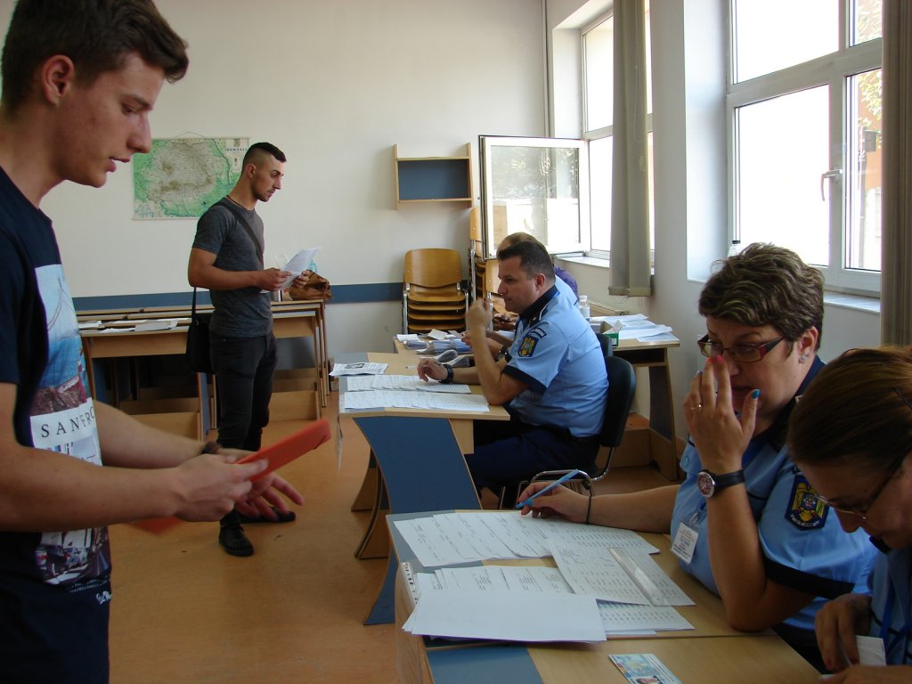 Sesiunea de toamnă la Şcoala de Poliţie  din Cluj:  4,5 candidaţi pe un loc