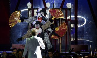Sute de clujeni au înfruntat vremea mohorâtă pentru Turandot