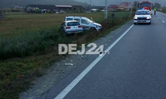 Accident cu victime la Cluj. Ambulanţă cu patru pacienţi, lovită în plin de o maşină