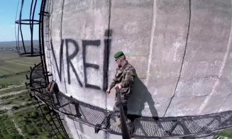 Marius, originar din Cluj, supranumit ”Spiderman din România", a vrut să o ceară pe iubita sa de soţie într-un mod inedit