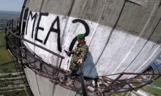 Marius, originar din Cluj, supranumit ”Spiderman din România", a vrut să o ceară pe iubita sa de soţie într-un mod inedit