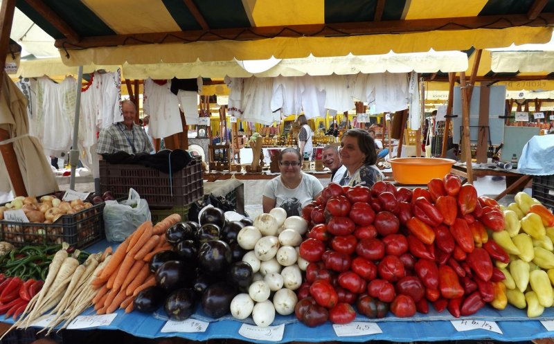 Peste  200 de mici fermieri, cultivatori de fructe şi legume vin la Zilele Recoltei