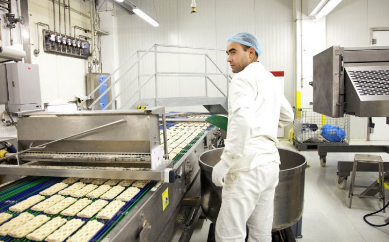 Angajări masive la cea mai mare fabrică de panificație congelată din România. Șase linii de producție noi la Cluj