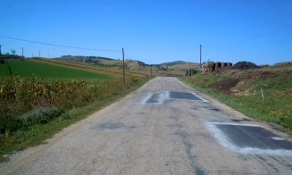 Au fost finalizate lucrările de întreţinere pe drumul Cămărașu  - Geaca