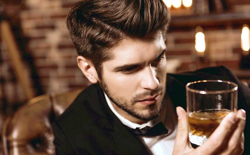 În cât timp iese alcoolul din sânge în funcţie de ce ai băut
