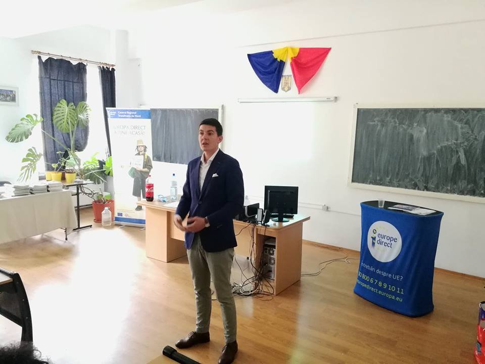 Antreprenorii clujeni predau lecții de business în școli