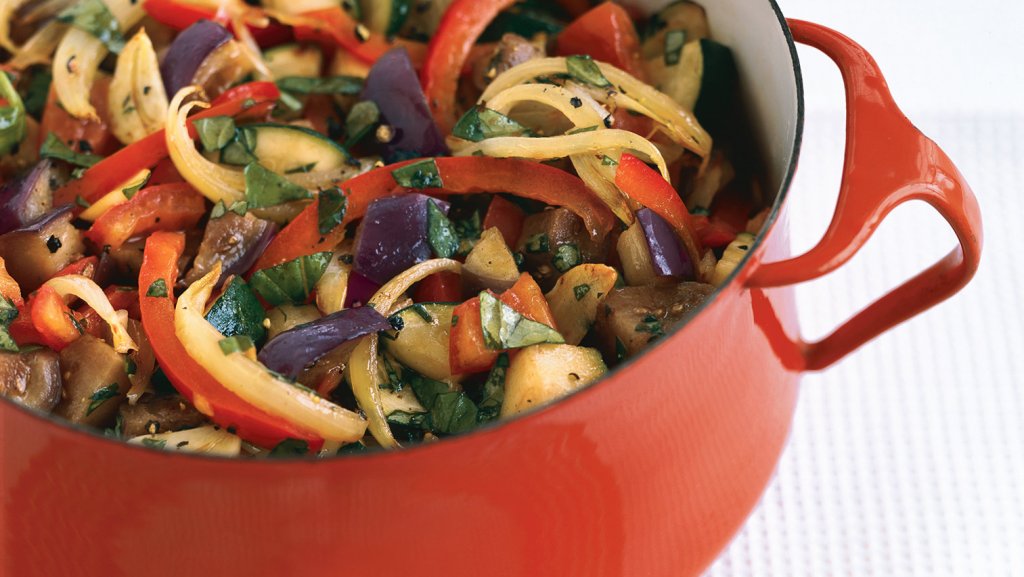 Reţetă de toamnă. Ratatouille, mâncare de legume franţuzească