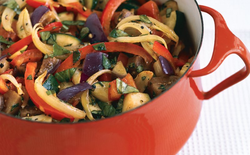 Reţetă de toamnă. Ratatouille, mâncare de legume franţuzească