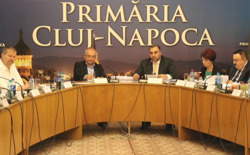 Salariile angajaţilor din Primăria Cluj, la vedere! Cât câştigă primarul Boc, viceprimarii, un poliţist local sau un şofer