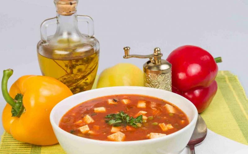 Prânz de toamnă. Supa cu legume