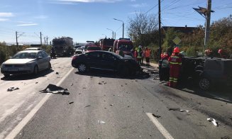 Accident cu 3 maşini în Jucu. Patru răniţi