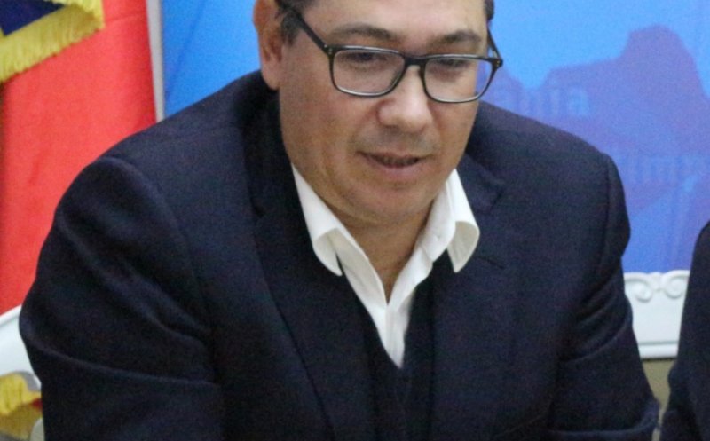 Încurcate sunt căile politicii. Dragnea îl face pe Ponta să voteze cu Iohannis