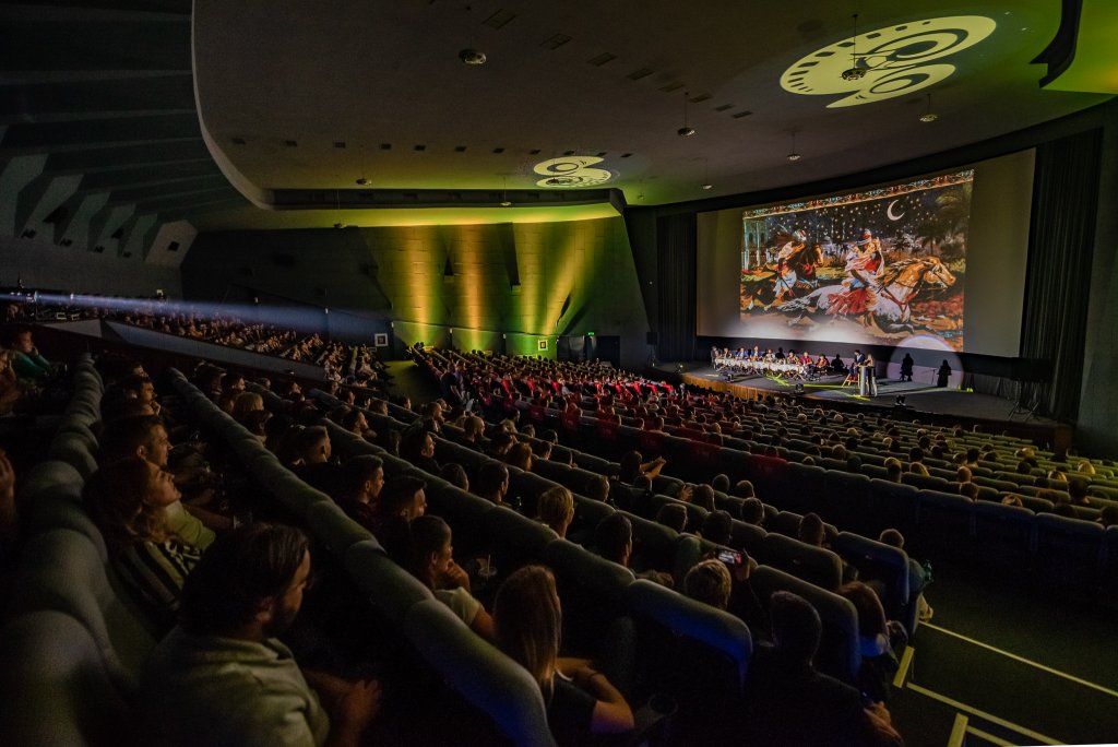 Comedy Cluj a adus zâmbete pe feţele a 10.000 de persoane. Stand-up, film şi teatru