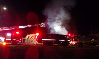Patru case şi un autocar, făcute scrum la Cluj! Incendiile provocate de defecțiuni la instalațiile electrice