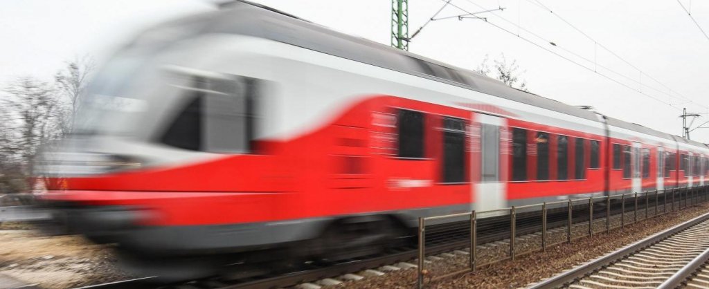 Trenul Cluj-Budapesta-Viena. Va avea 3 operatori şi 4 vagoane, între care 1 românesc