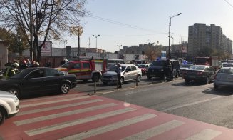 Accident prostesc, bagă 4 persoane în spital. Două, lovite pe trecerea de pietoni