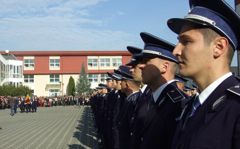 Aproape 300 de poliţişti noi pentru Ordină Publică. Au absolvit la Cluj-Napoca