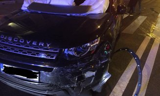 Accident rutier petrecut în Cluj-Napoca în care a fost implicat un taximetru, în noaptea de sâmbătă spre duminică