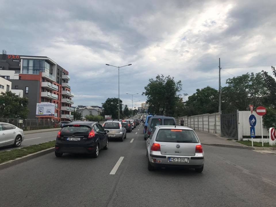 Trafic aglomerat în Cluj? 60.000 de clujeni fac zilnic naveta. Zona metropolitană va creşte cu încă 50.000 de persoane