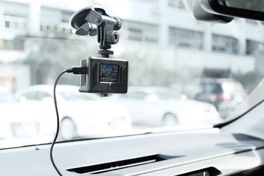 Atenţie, şoferi! Amenzi pe baza clipurilor video - proiect