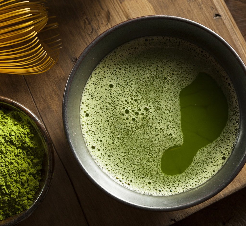 Ceaiul matcha. Slăbeşti şi detoxifici organismul
