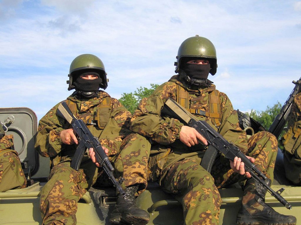 Militarii angajați pe bază de contract la Cluj dau în judecată Ministerul Apărării