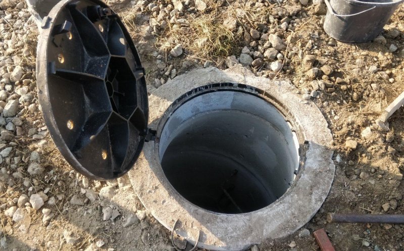 Canalizare în Baciu. Lucrări finalizate pe Brădetului, şantier pe Planetelor