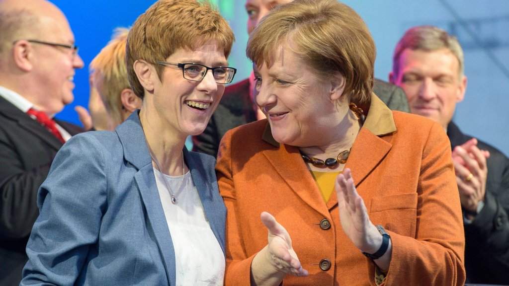 Angela Merkel îşi lasă o apropiată la şefia CDU