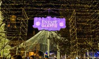 S-a deschis Târgul de Crăciun din centrul Clujului. Anul acesta, „unește oamenii, reunește familionul”
