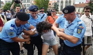 Actriţa luată pe sus la un protest în anti-Pride pierde procesul cu Jandarmeria