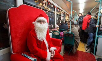 Moş Nicolae vine în Unirii, Moş Crăciun se plimbă cu tramvaiul