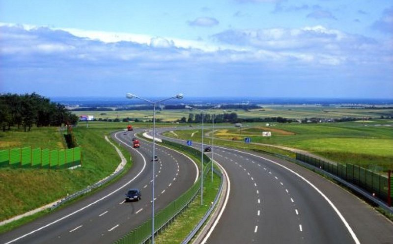 Unde sunt cei 100 de km de autostradă pe care-i numără CNAIR. Două "bucăţele" din Turda-Sebeş aşteaptă inaugurarea