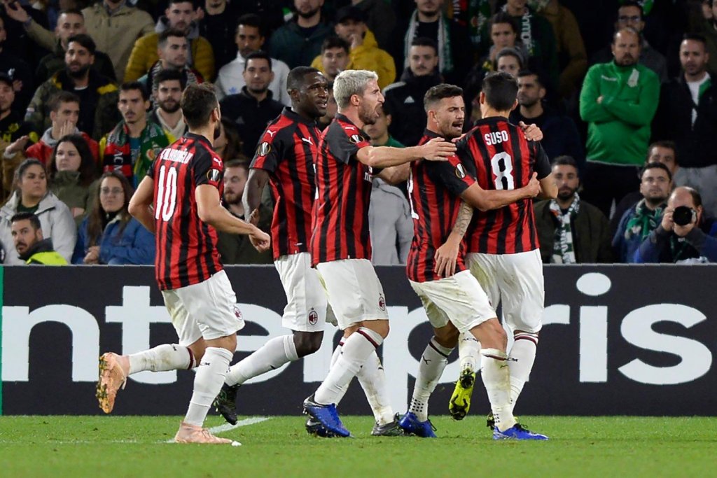 UEFA Europa League. 24 de echipe se luptă pentru cele 11 locuri rămase în faza eliminatorie. Program complet