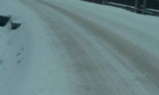 Atenție, șoferi! Zăpadă pe drumurile din Cluj. Se circulă în condiții de iarnă