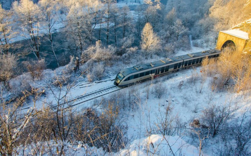 CFR taie până la jumătate din prețurile la Trenurile Zăpezii. Suplimentare pe ruta Cluj - București