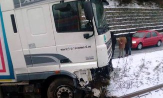 Trafic rutier şi feroviar oprit în această dimineaţă între Huedin și Oradea (DN1), în zona Bologa în urma unui accident