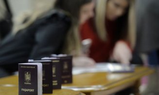 Cum arată noile pașapoarte. Elementele de siguranță care le fac aproape imposibil de falsificat