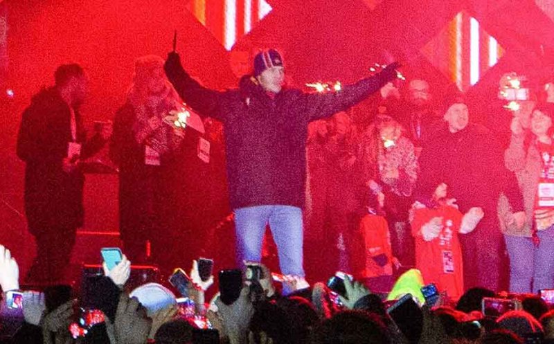 Primarul oraşului polonez Gdansk, înjunghiat în cursul unui eveniment caritabil. Atacul a fost filmat