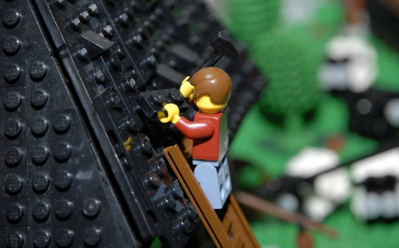 Expoziția LEGO  de iarnă revine la Muzeul Etnografic