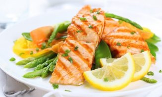 Dieta cu peşte "topeşte" kilogramele, dar e benefică pentru sănătate