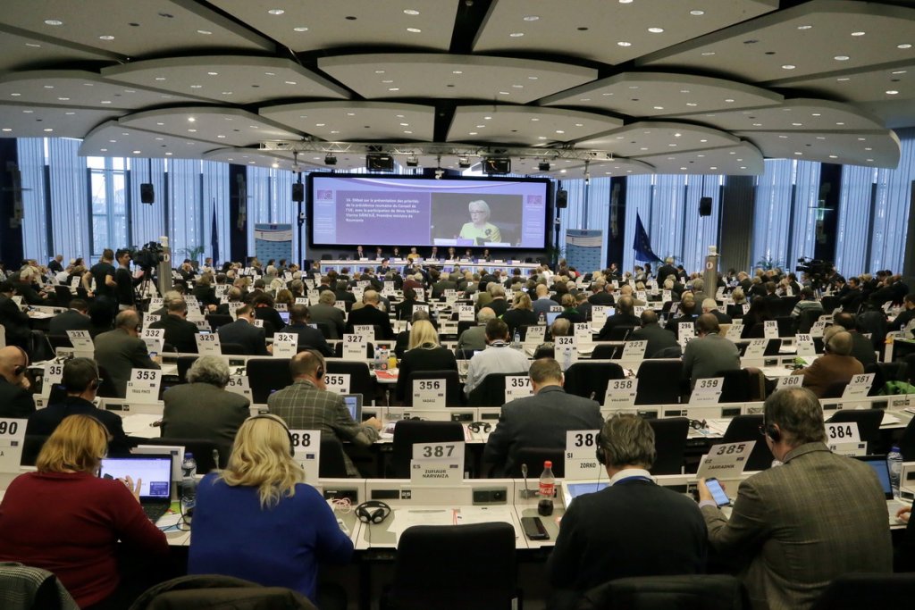 "Fake news" la Bruxelles? Dăncilă: "În România statul de drept este respectat. Sunt mâhnită să constat că încă există dezinformare"