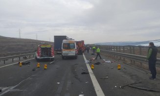 Şoferul vinovat de accidentul de pe Autostrada Transilvania era LIVE pe Facebook. VIDEO cu momentul impactului