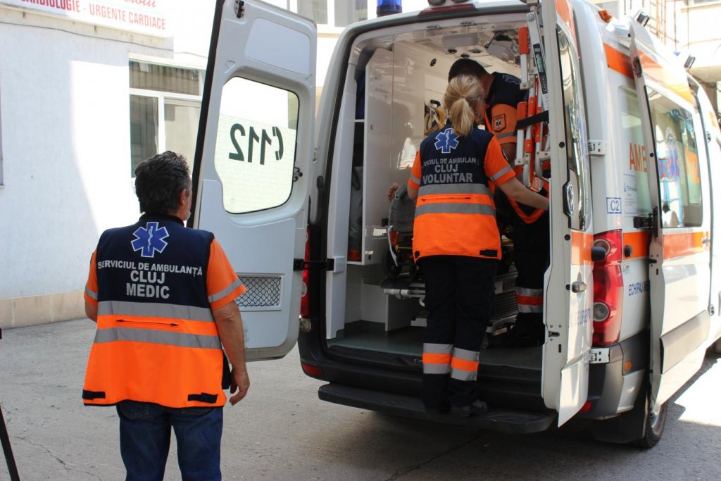 Femeia împușcată de polițiști, trezită din comă la Cluj