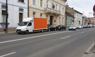Tamponare în lanţ în centru. Trei maşini implicate