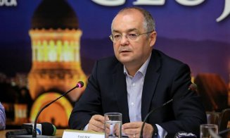 Boc, despre creditul de 400 de milioane de lei: "Finanţarea investiţiilor din surse proprii constituie o problemă"